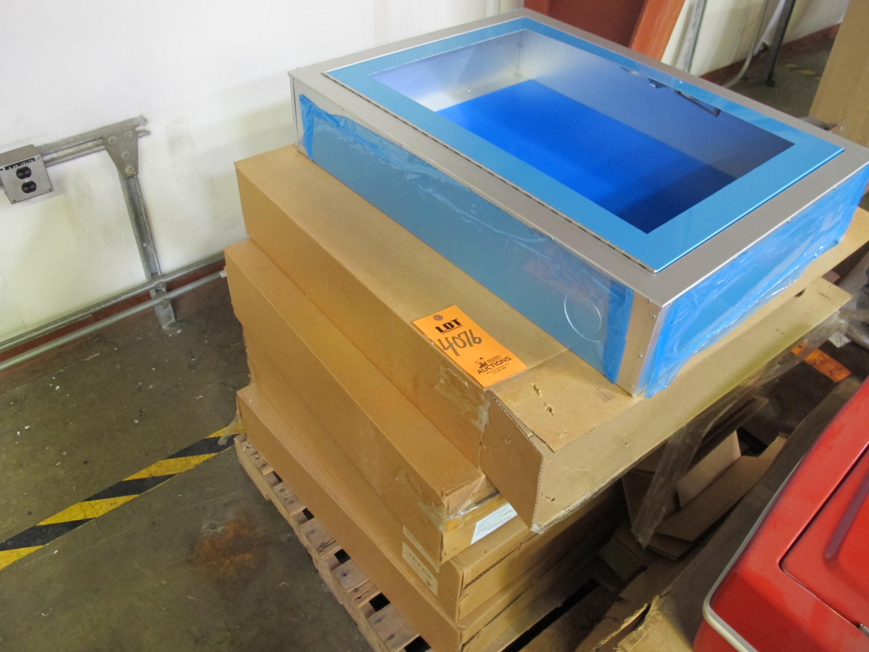 (4) CABINET, 25"W X 33-3/16"H X 6-1/2"D OUTER FRAME SIZE, FIRE HOSE KIND, SURFACE MOUNTED, ANODIZED ALUMINUM FRAME, HINGED LEFT, FULL GLASS DOOR. LOADING & HANDLING FEE $15-4076